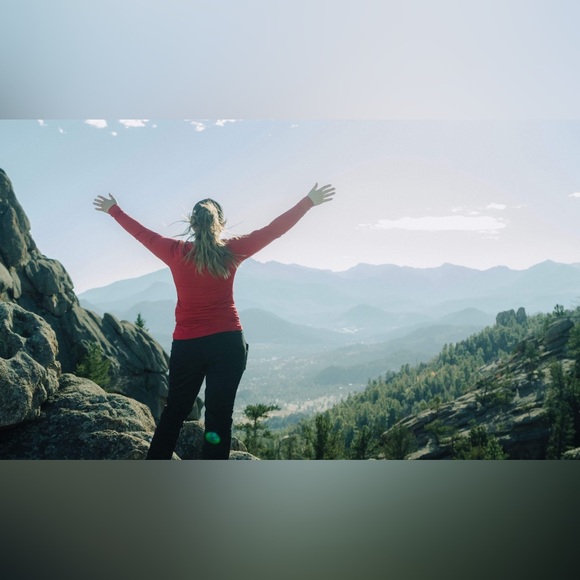 ✨ Bookmark my kloset here to easily access my page! 💛 - Picture 2 of 4